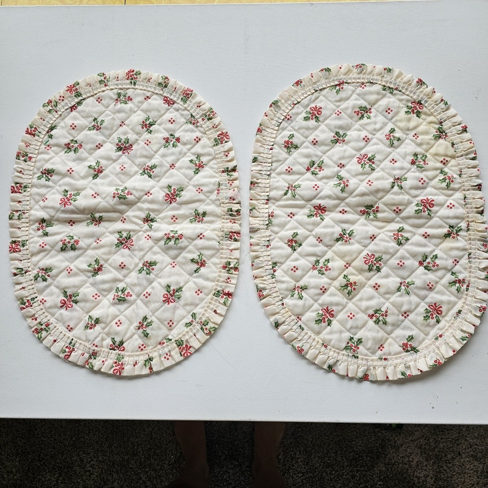 1980s 1990s Quilted Oval Placemats 2 Set Holly Tree Bow Cottagecore Holiday #55 - Picture 2 of 9